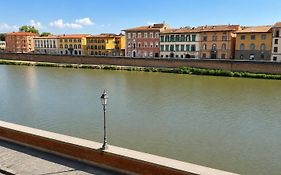 Pisa Paradiso Nice View